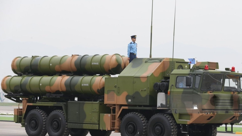 Photo of a Pakistan Air Force HQ-9BE long-range surface-to-air missile system.