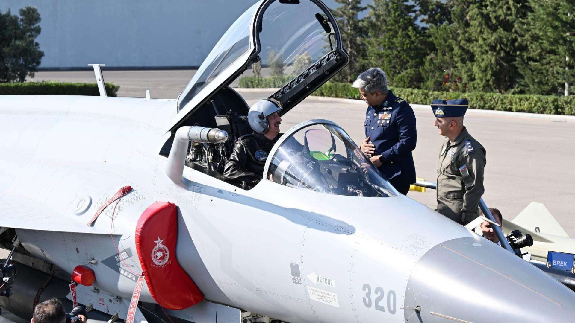 Azerbaijan JF-17 Order - Quwa